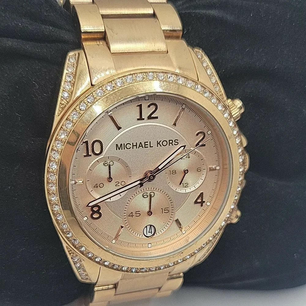 Michael Kors MK5263 Women's Stainless Steel Analog Gold Dial Quartz Watch BC654